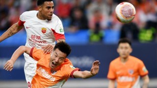 穆斯卡特用耐心换来中锋爆发 满意5比0背后的果敢